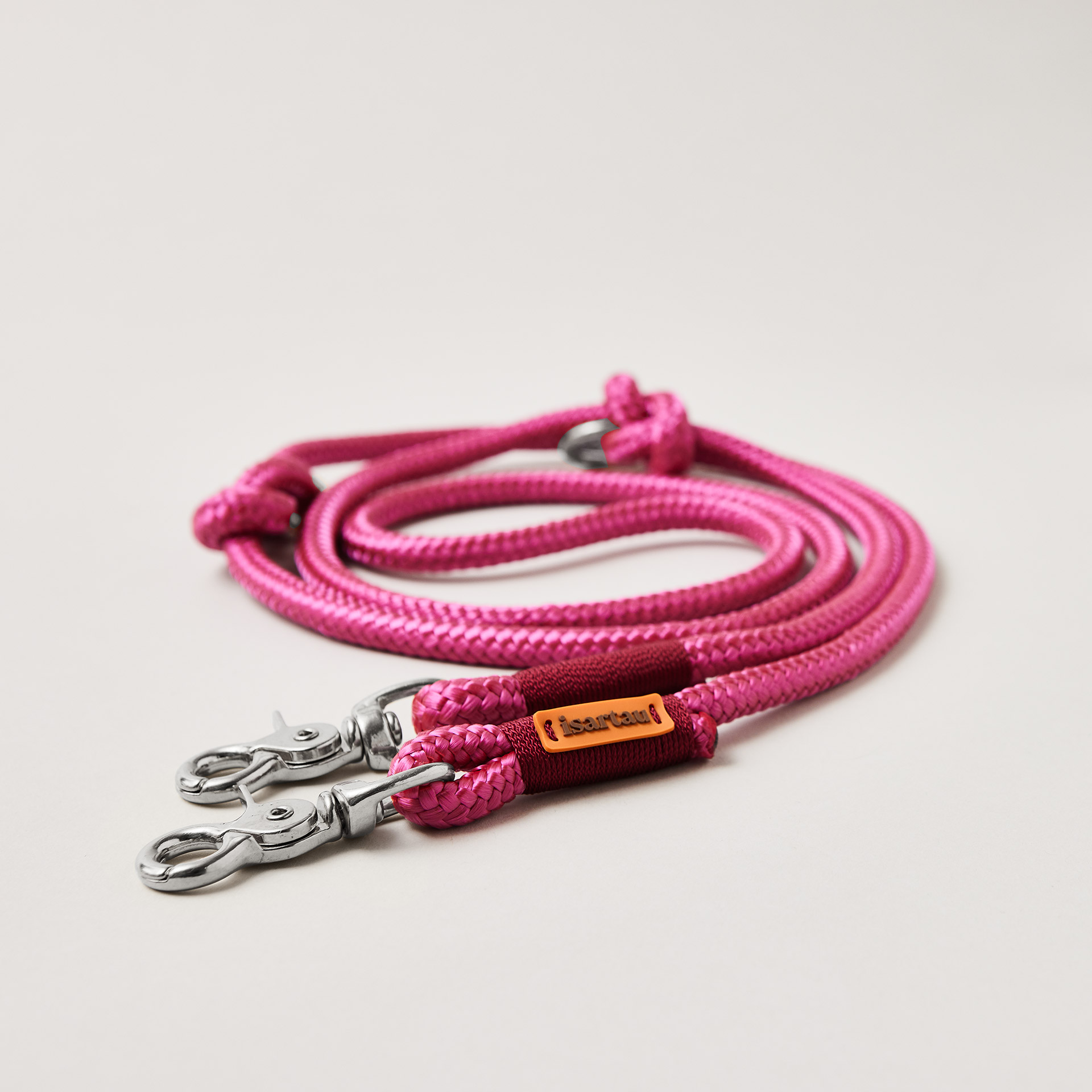 Hundeleine Viva Magenta Burgunder, verstellbar mit silberfarbenen Karabinern