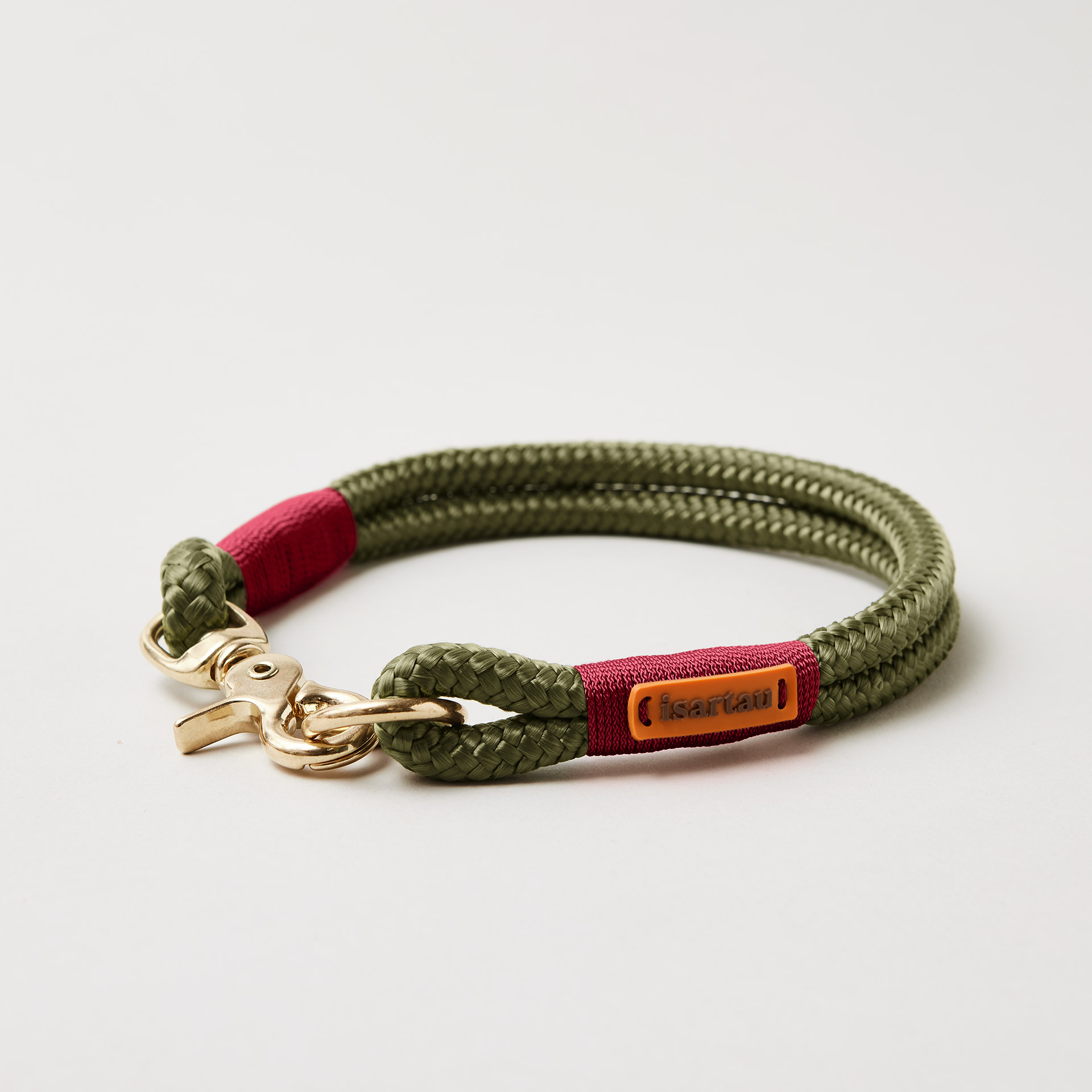 Hundehalsband Olive Grove Burgunder 10 mm mit Messing-Beschlägen, olivfarbenes Softtau mit weinroter Takelung