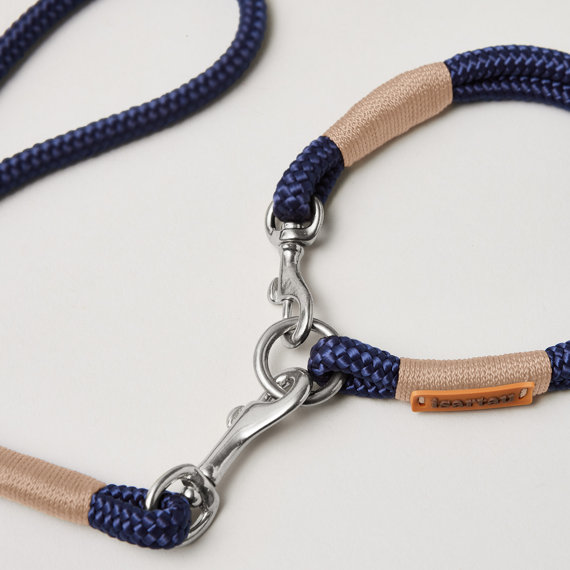 Blaues Tauhalsband mit Tauleine Indigo Sea Beige, silbernen Mini-Beschläge, 8mm Taustärke