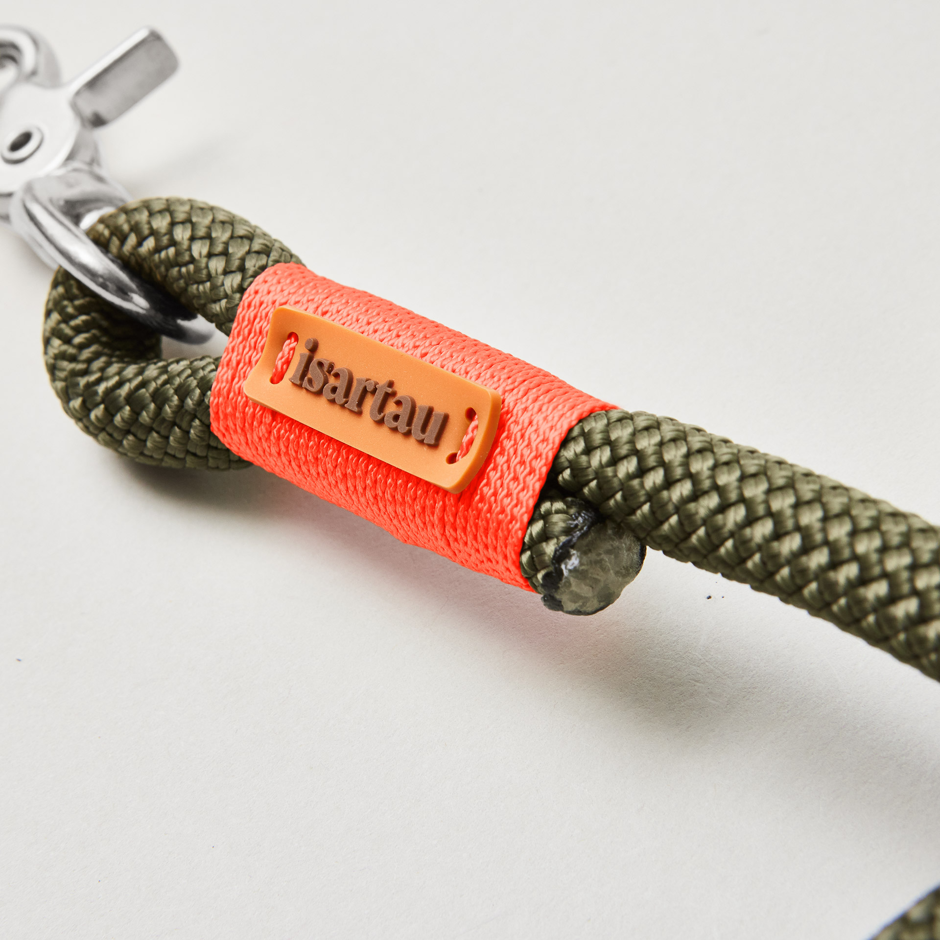 Neonorange Takelung auf olivgrünem Kletterseil in 10mm Olive Grove