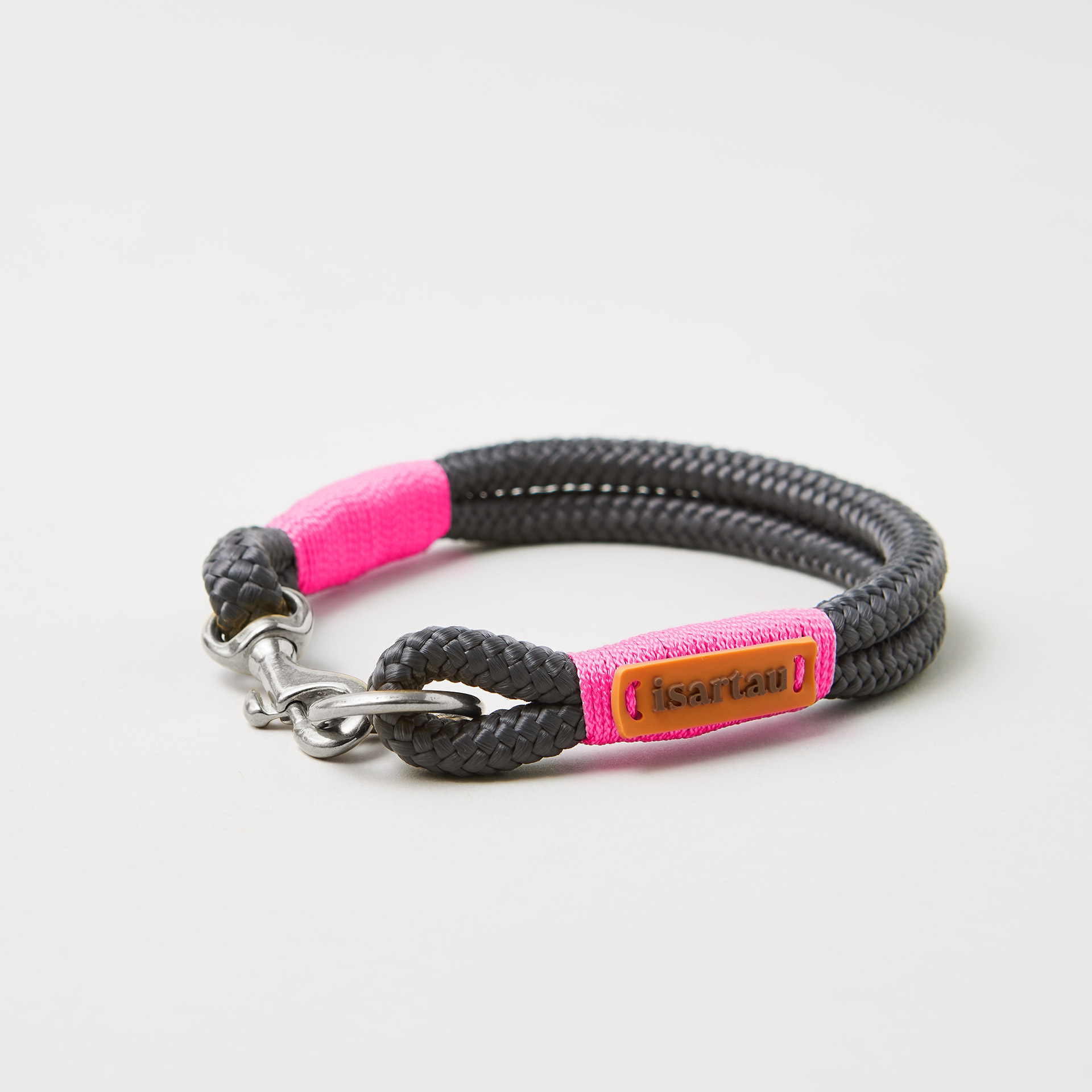 Tauhalsband Feste Halsung Heavens Rock 8 mm, silberfarbene Beschläge, dunkelgraues Tau mit neonpinker Takelung