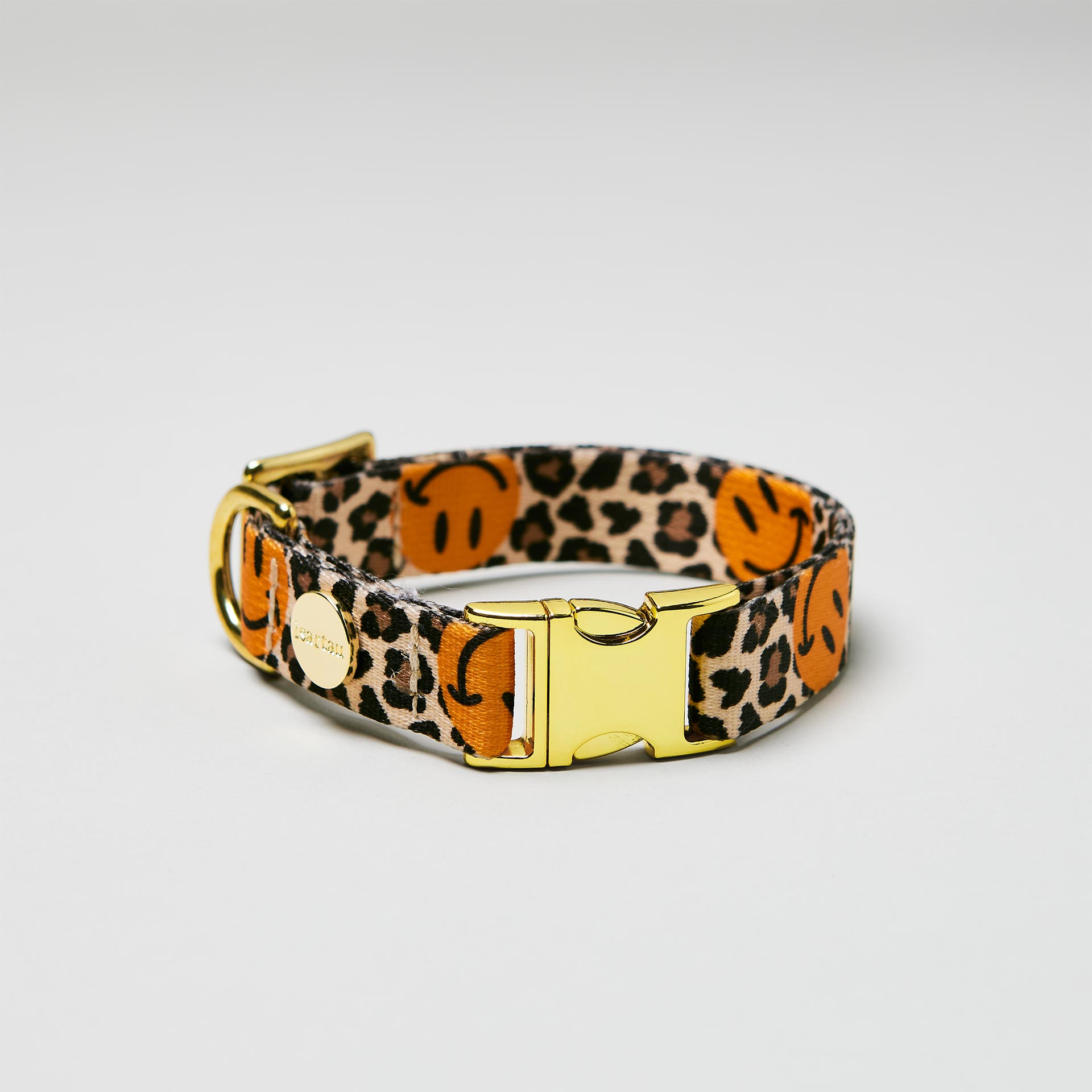Verstellbares Halsband Leo Smile goldfarben, Gurtband mit Leo und Smile Motiv