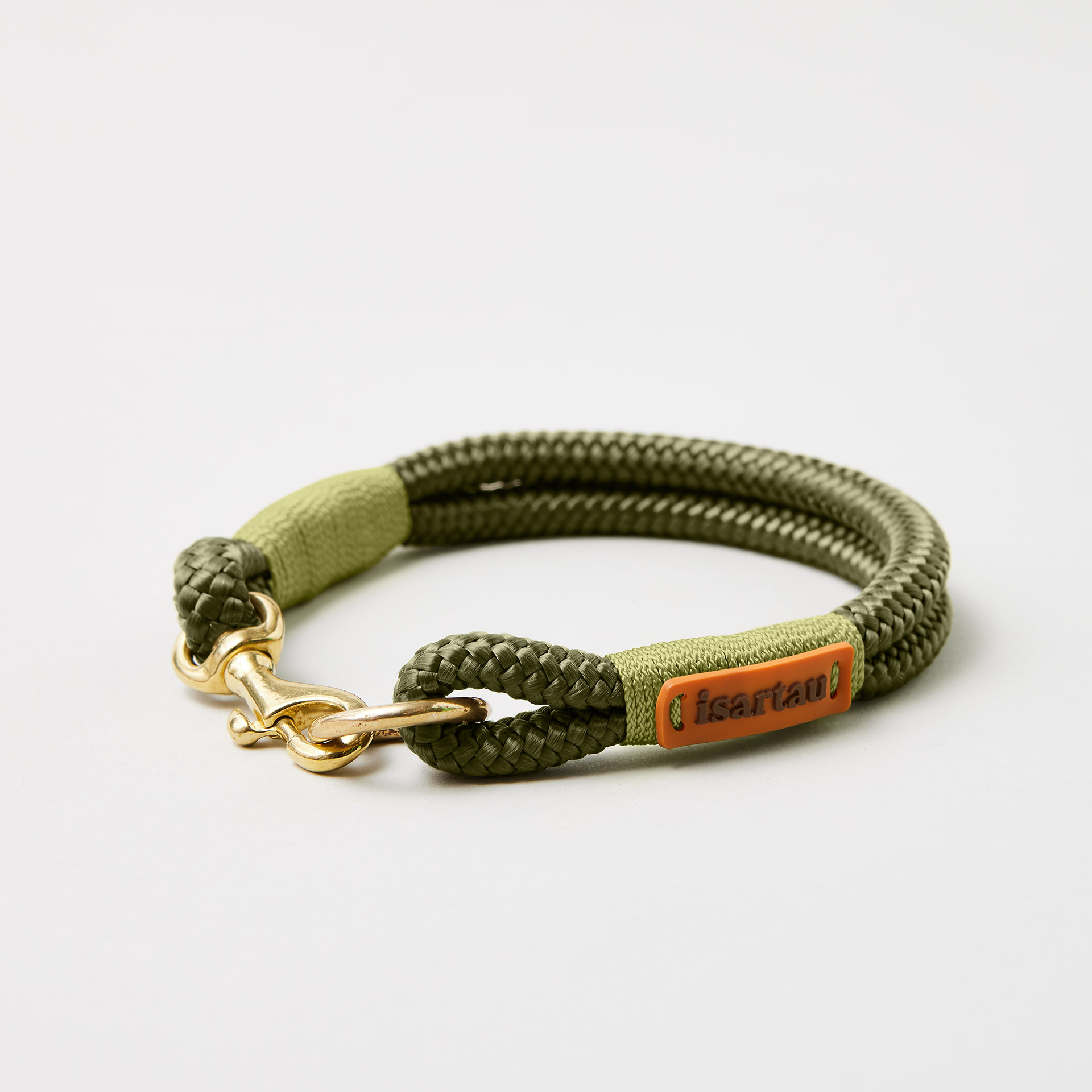 Tauhalsband Feste Halsung Olive Grove Moos 8 mm, Mini Messing-Beschläge, olivfarbenes Softtau mit moosgrüner Takelung