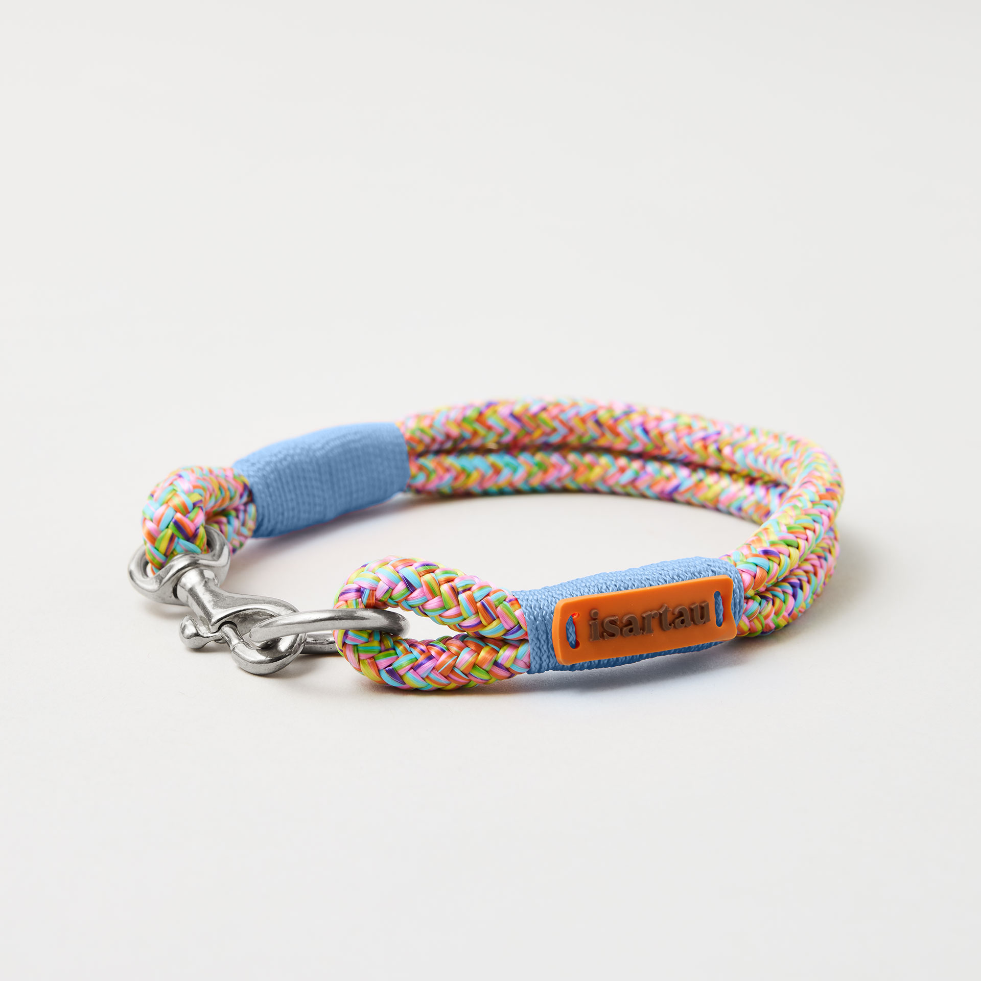 Halsband aus Tau Easy Summer Hellblau 8 mm mit silbernen Beschlägen, buntes Tau mit hellblauer Takelung