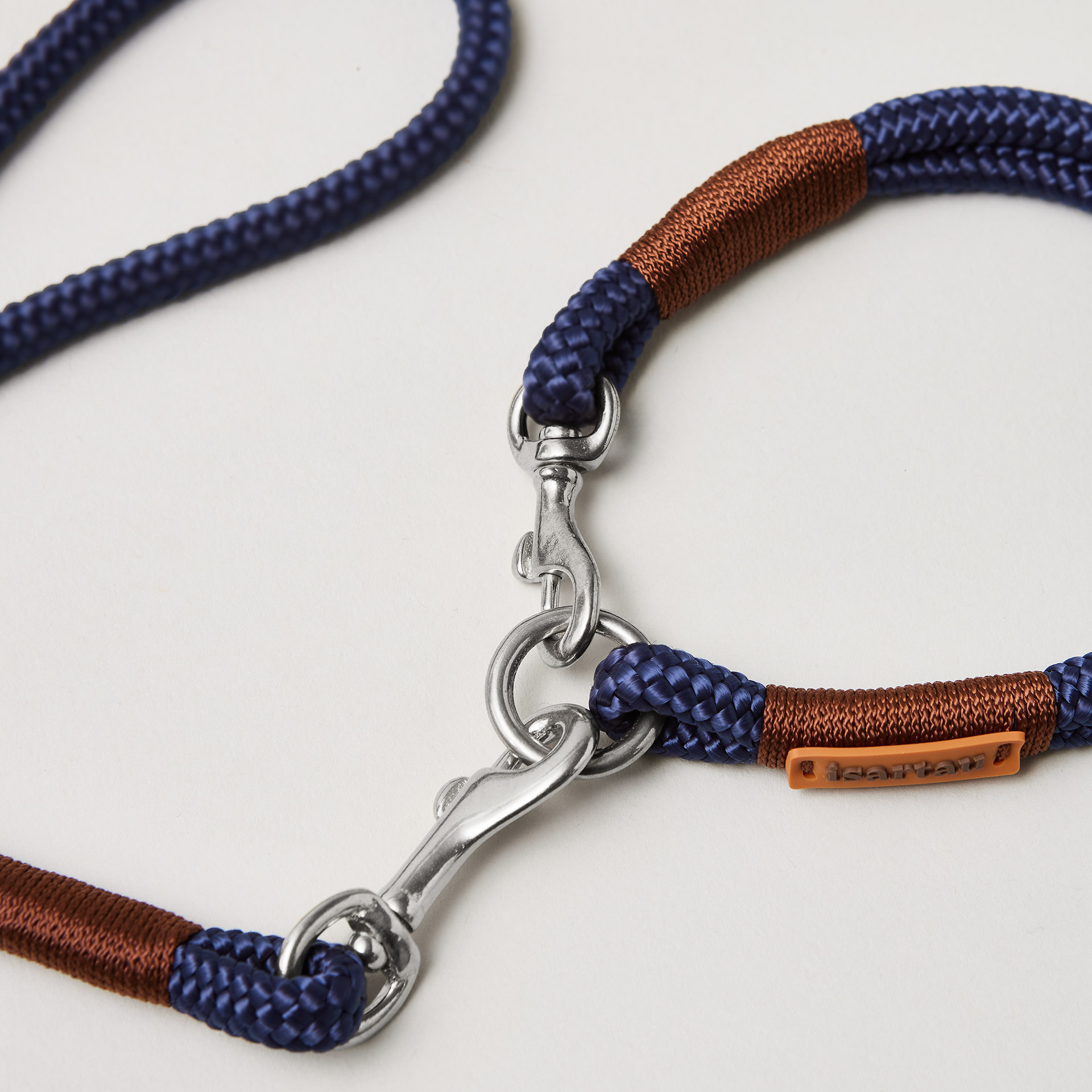 Fokus Tauhalsband und Tauleine in  Indigo Sea Kastanie, leichte silbernen Bolzenkarabiner
