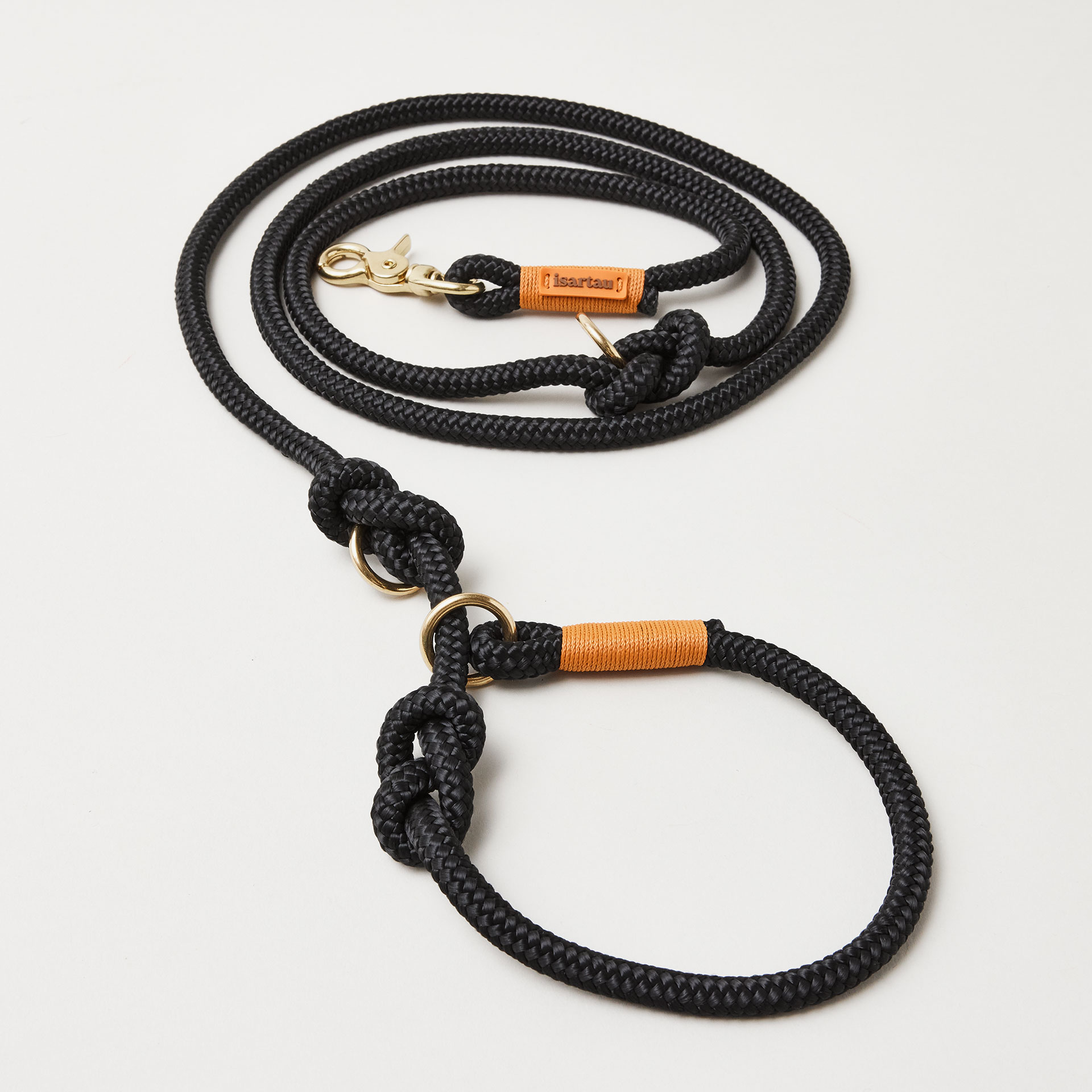 Retrieverleine aus Tau Black Mamba Rost Orange, Halsung mit integrierter Leine, Messing Karabiner, schwarzes Tau mit rost-oranger Takelung, 2-fach längenverstellbar