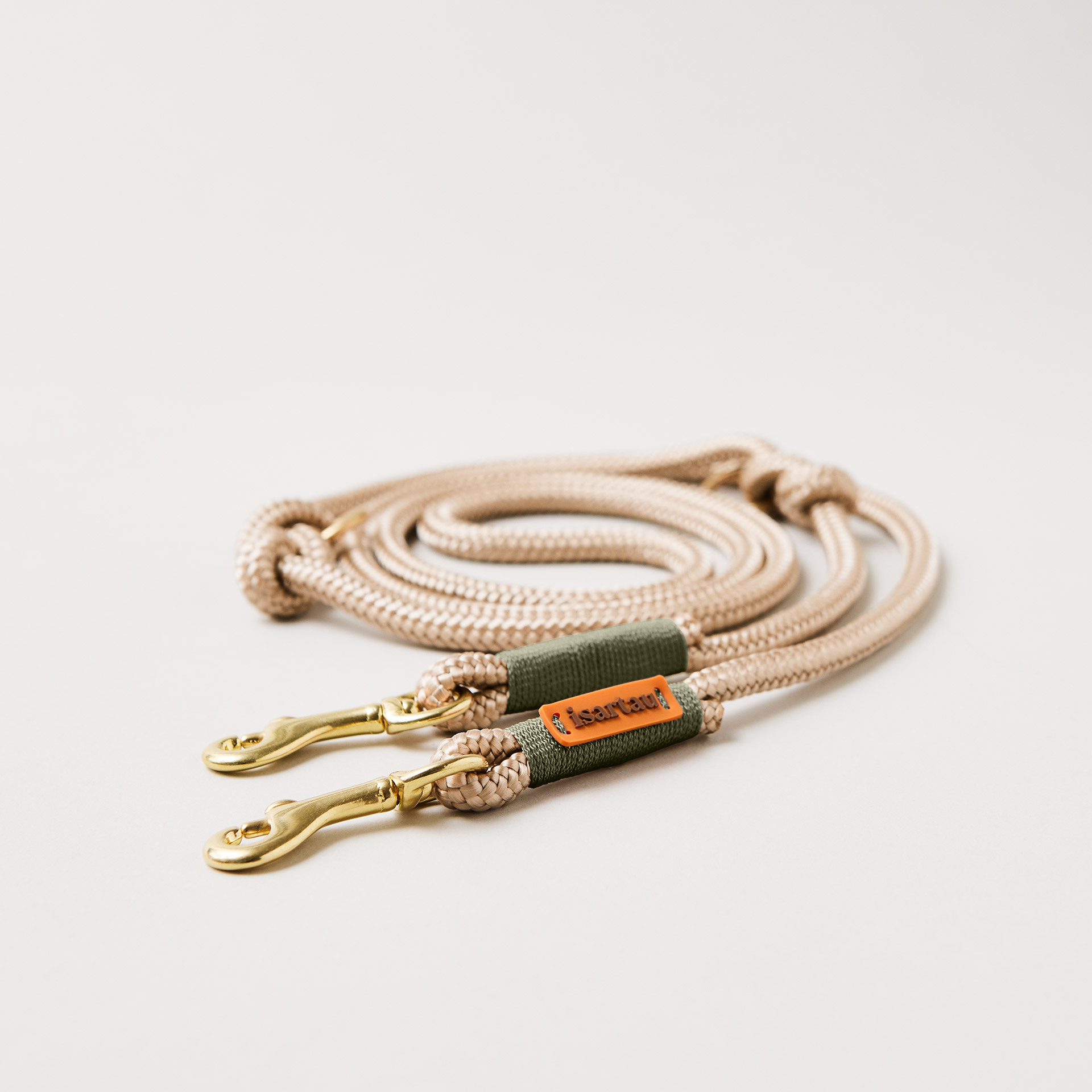 Tauleine Wood Owl Oliv, verstellbar mit Minibolzen Karabiner in Messing, farblich abgestimmt in Beige und Oliv, längenverstellbar