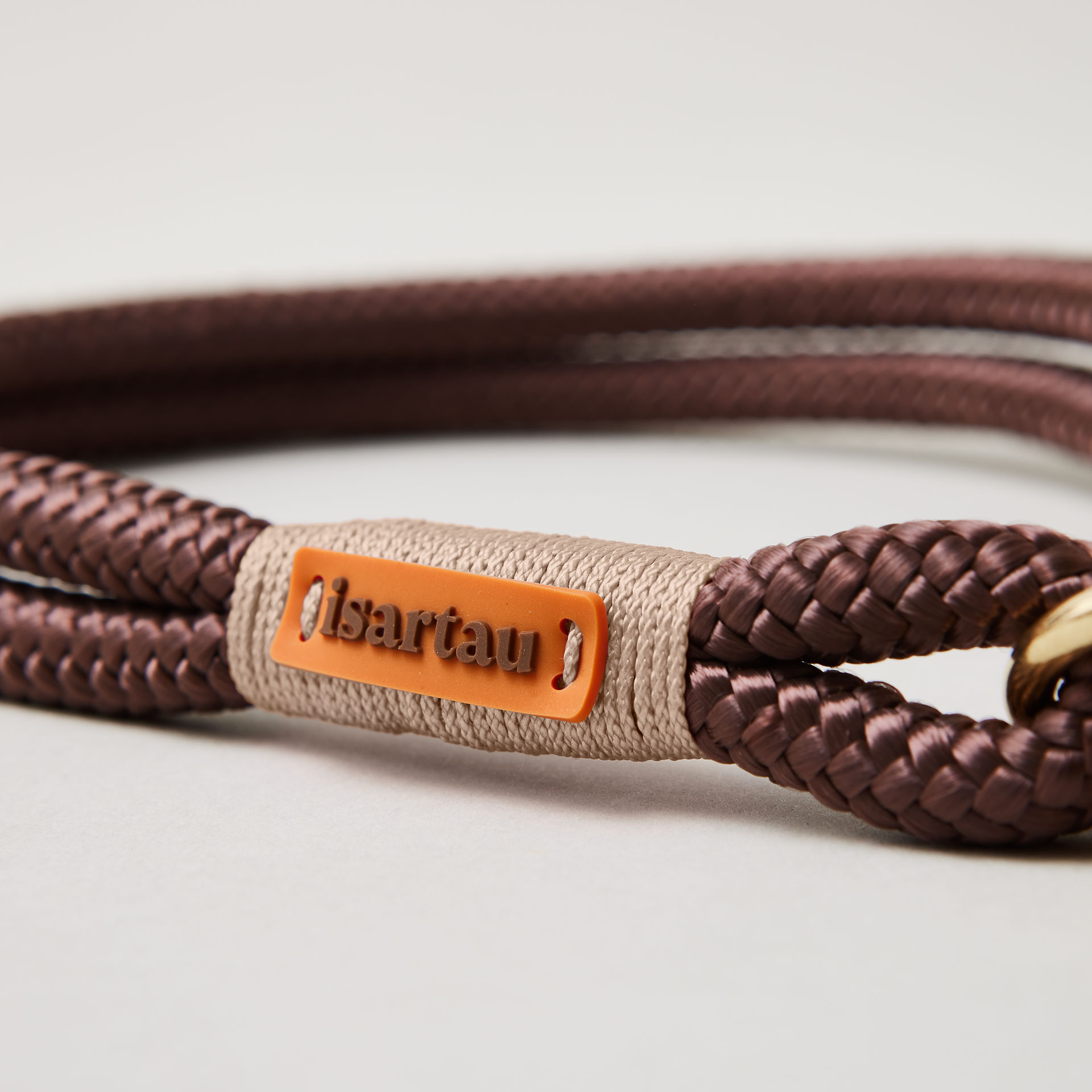 Detail Tauhalsband Zugstopp Classy Chestnut Beige mit Messing-Beschlägen, braunes Tau mit beiger Takelung