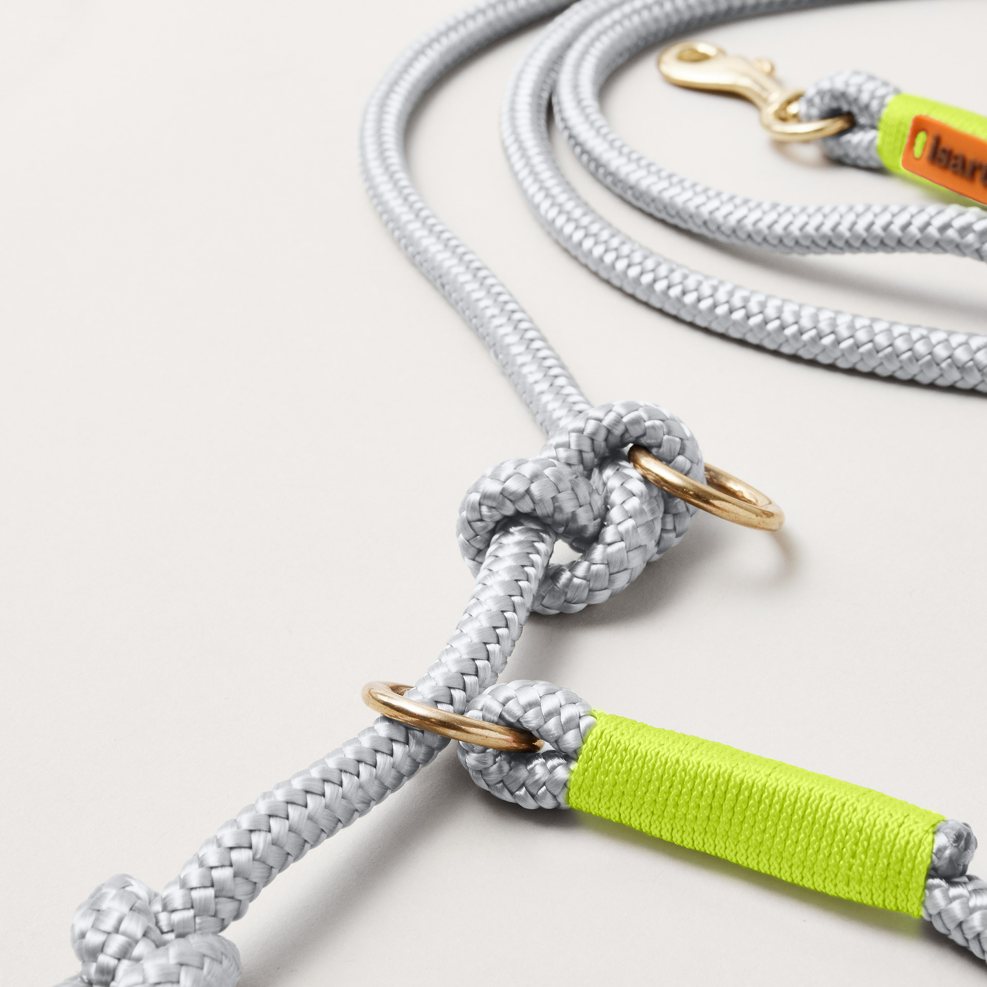 Detail Retrieverleine, Farbe Pebble Stone Neongelb, hellgraues Tau mit neongelber Takelung