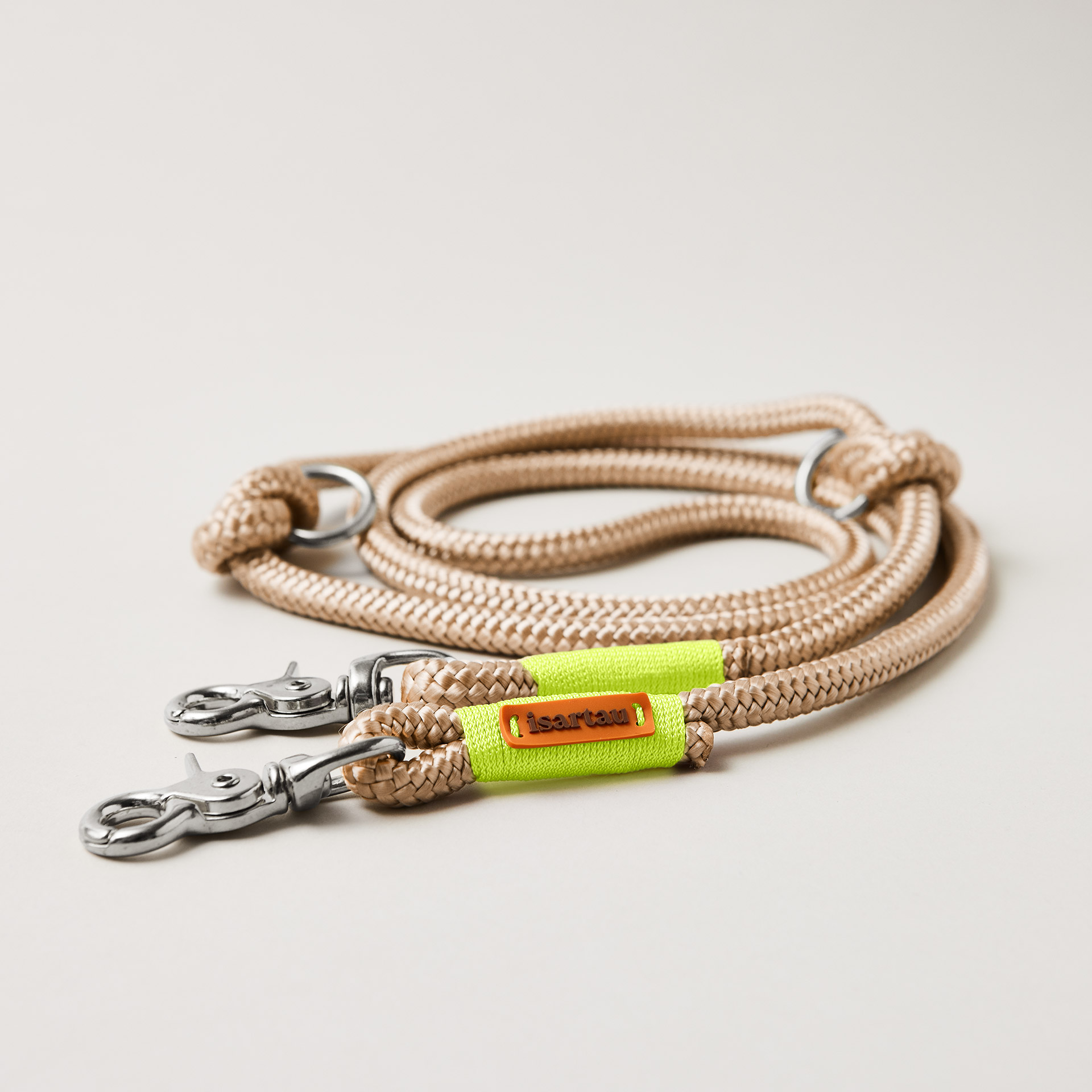 Tauleine Wood Owl Neongelb, 10 mm, verstellbar mit silberfarbenen Karabinern, beiges Tau mit neongelber Takelung, längenverstellbar