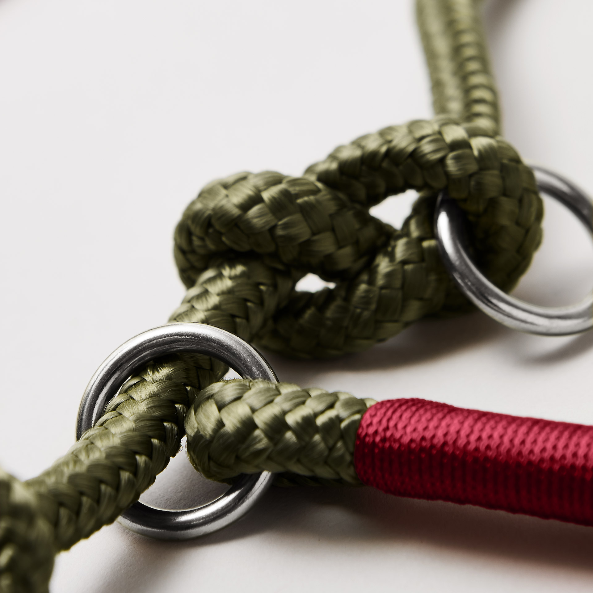 Detail Retrieverleine Olive Grove Burgunder