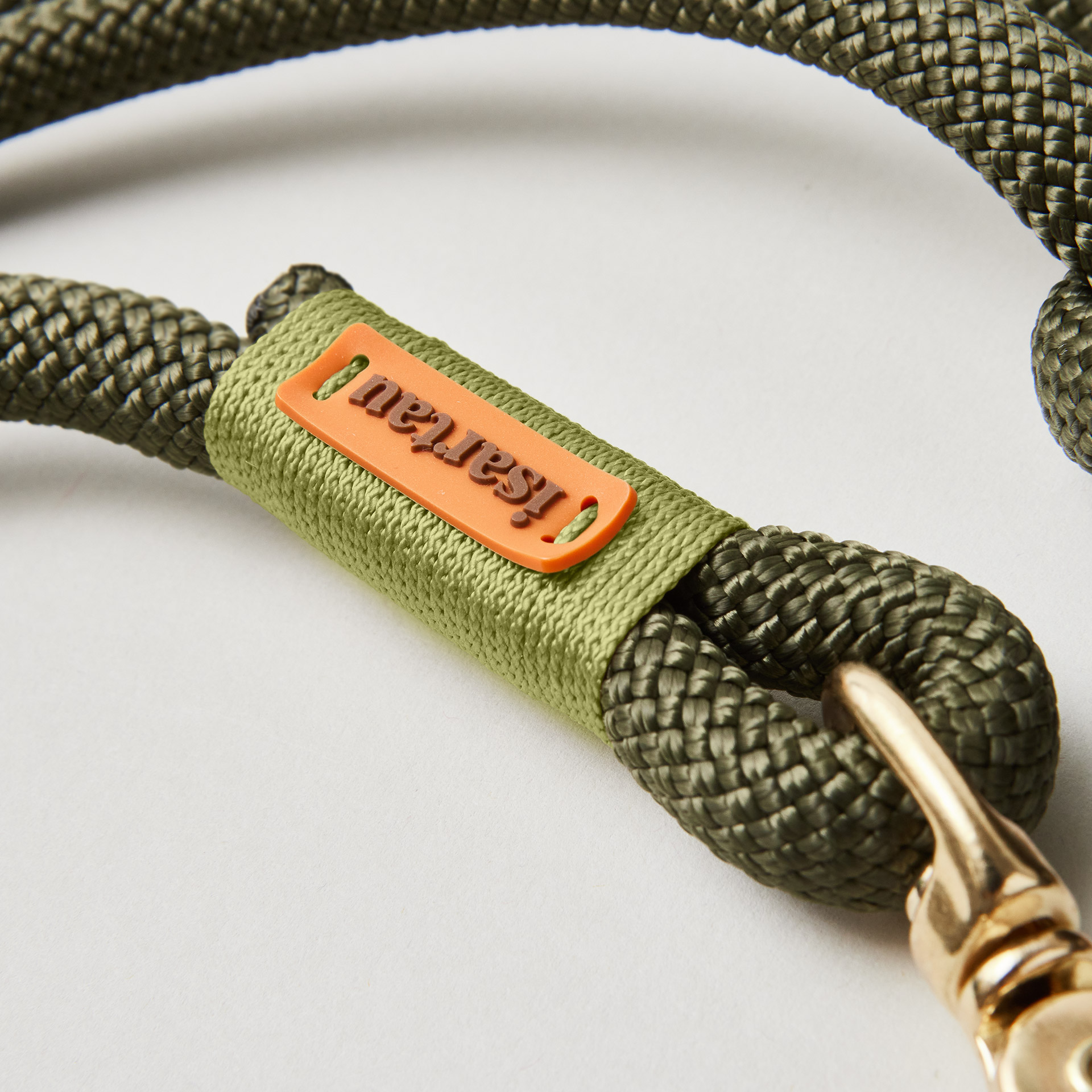 Moosgrüne Takelung auf olivgrünem Kletterseil Olive Grove