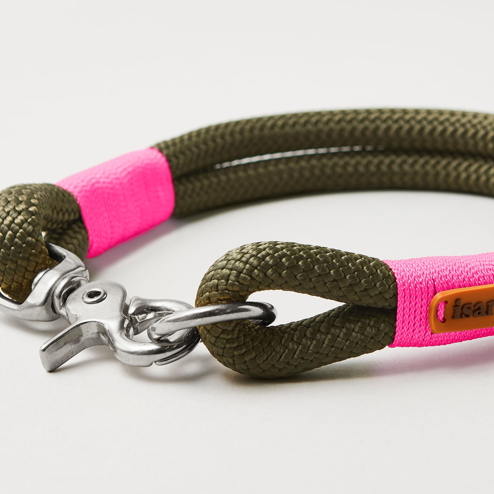 Detail Ring und Scherenkarabiner, Feste Halsung Kletterseil Olive Grove Neonpink, silberfarben