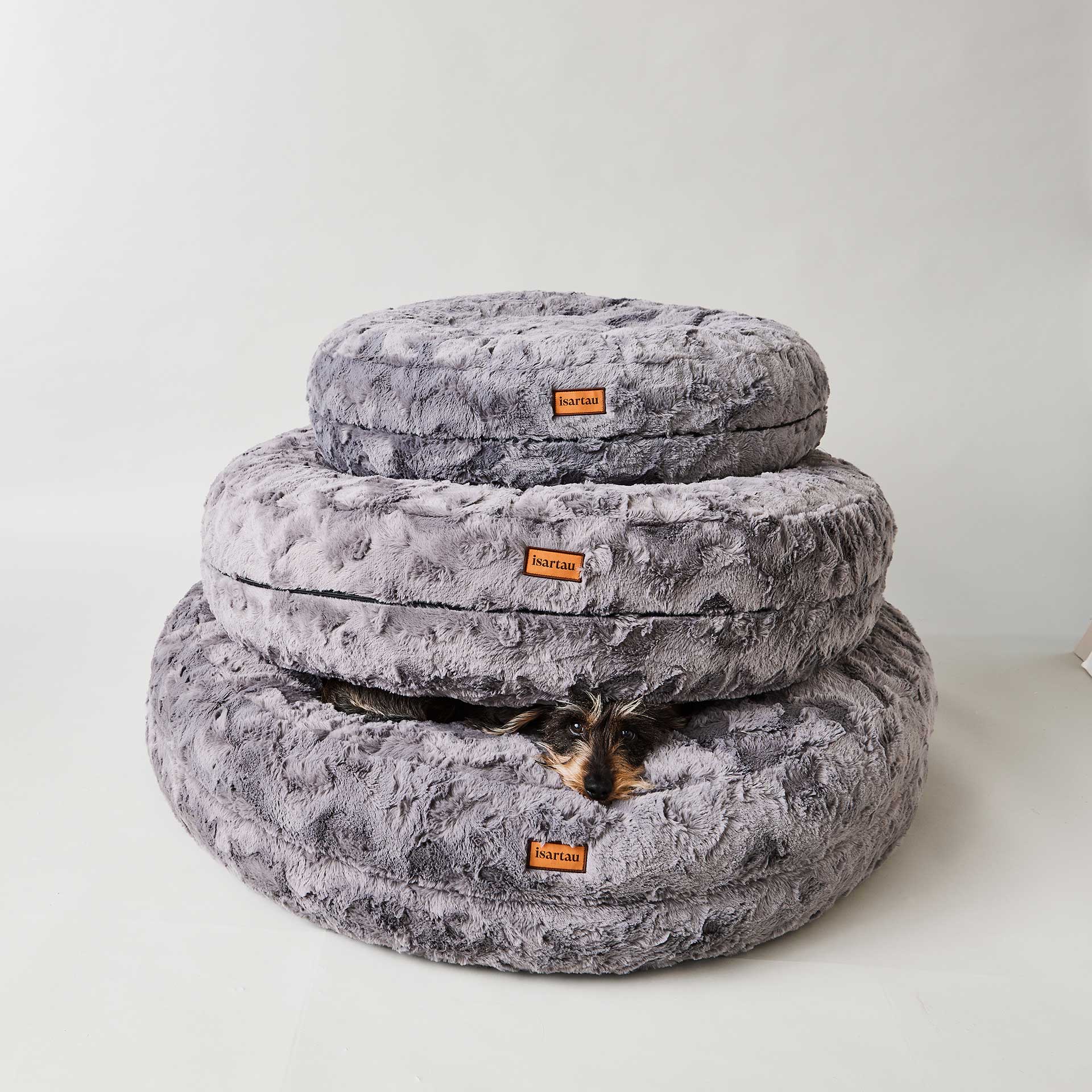 Dackel Enzo in Bagelturm Kunstfell Grau, 3 Größen