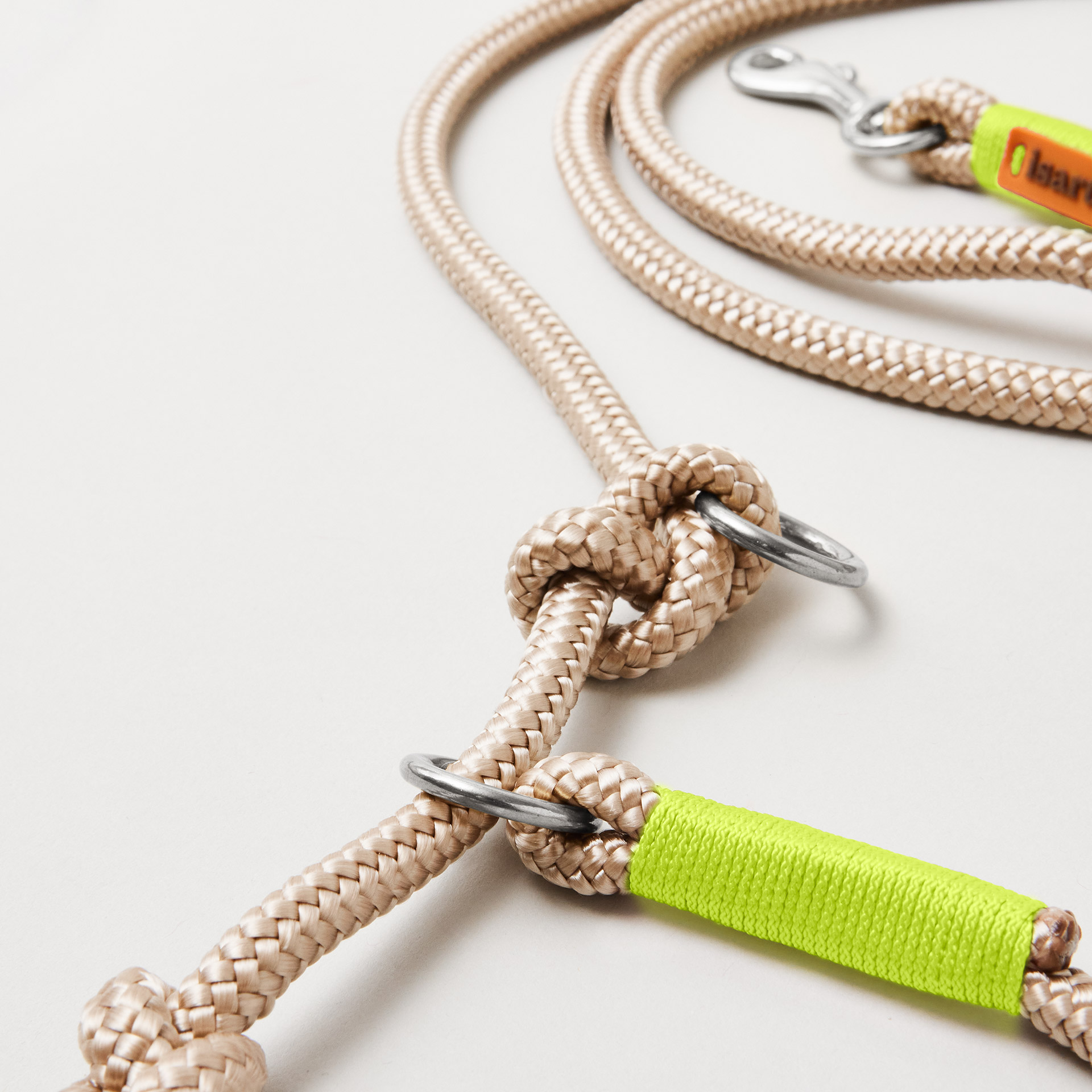 Detail Retrieverleine Wood Owl Neongelb mit verstellbaren Knoten für Hals- und Kopfumfang, silberne Karabiner