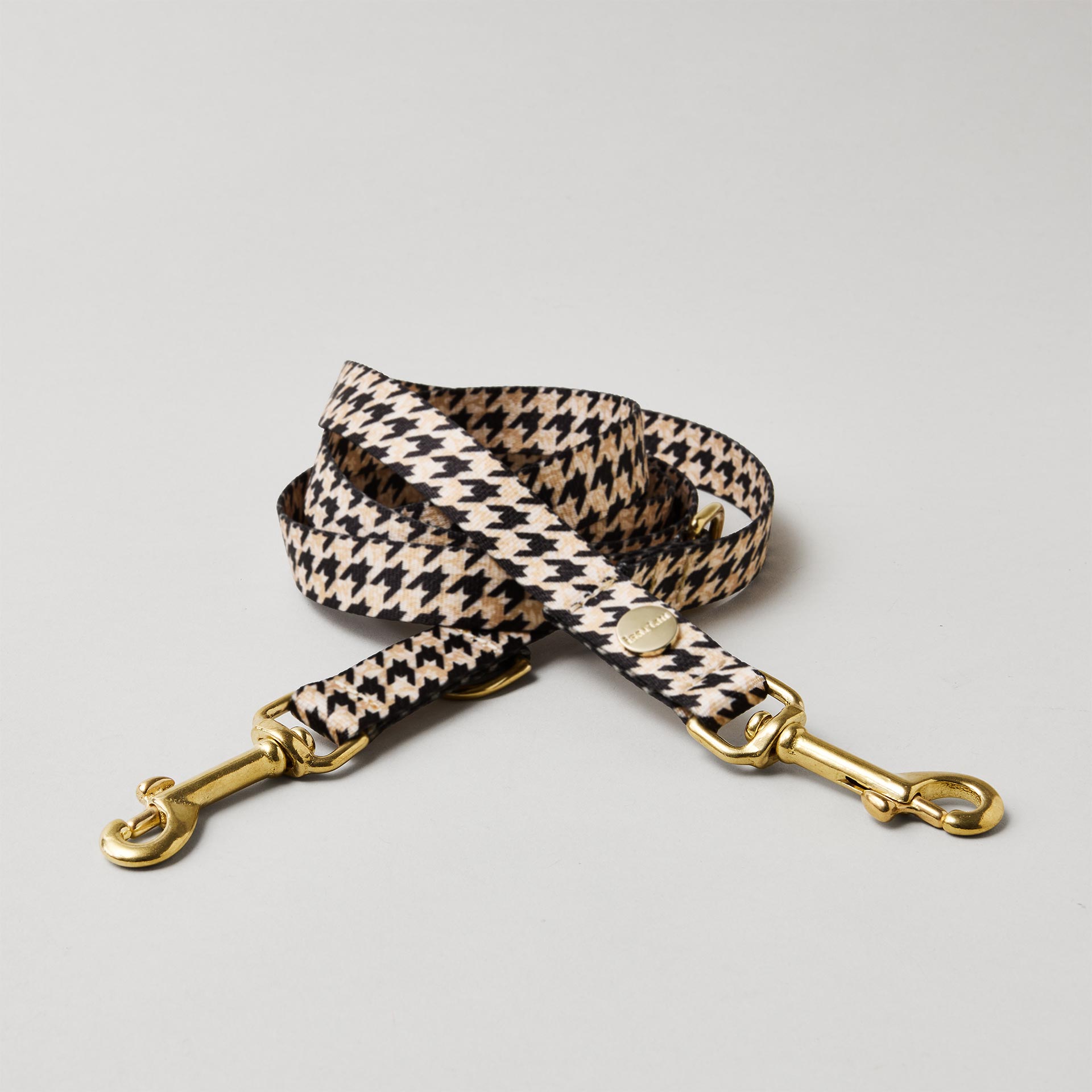 Verstellbare Hundeleine Stadtgeflüster Gurtband mit Hahnentrittmuster goldfarbene Messingkarabiner Breite 20 mm