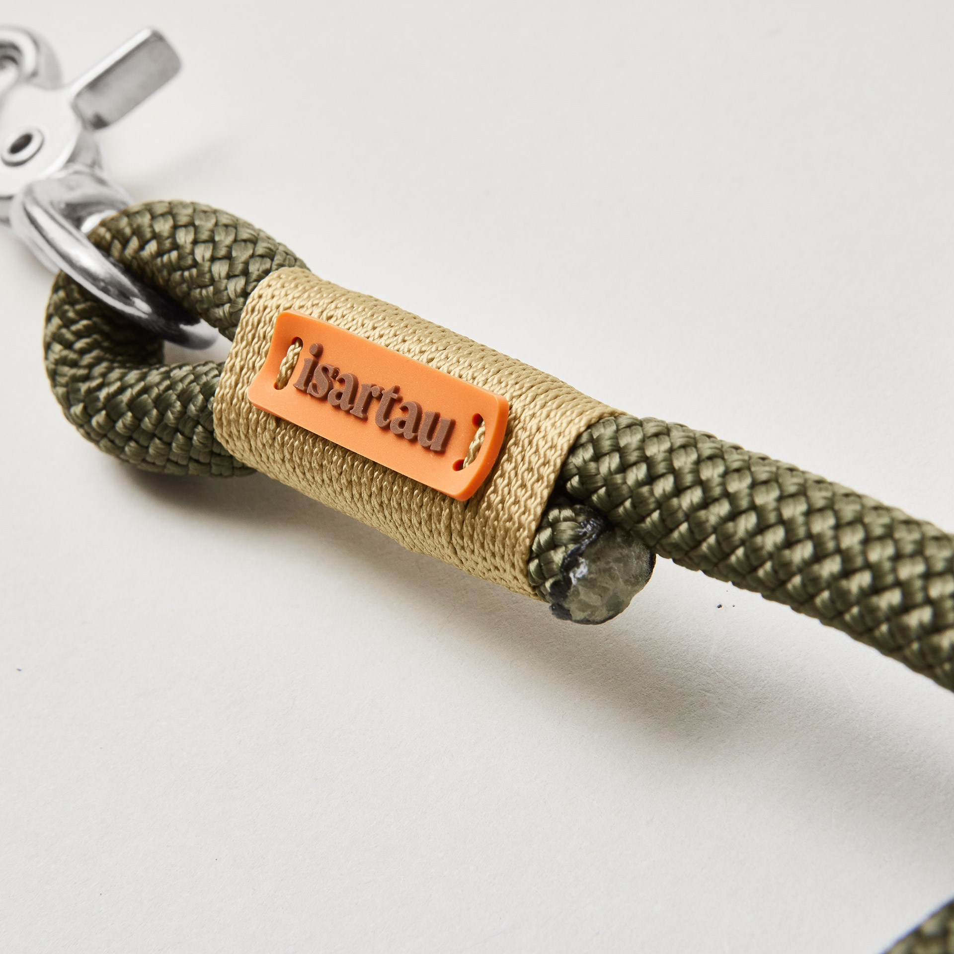 isartau Logo an Tauleine Olive Grove GOLD