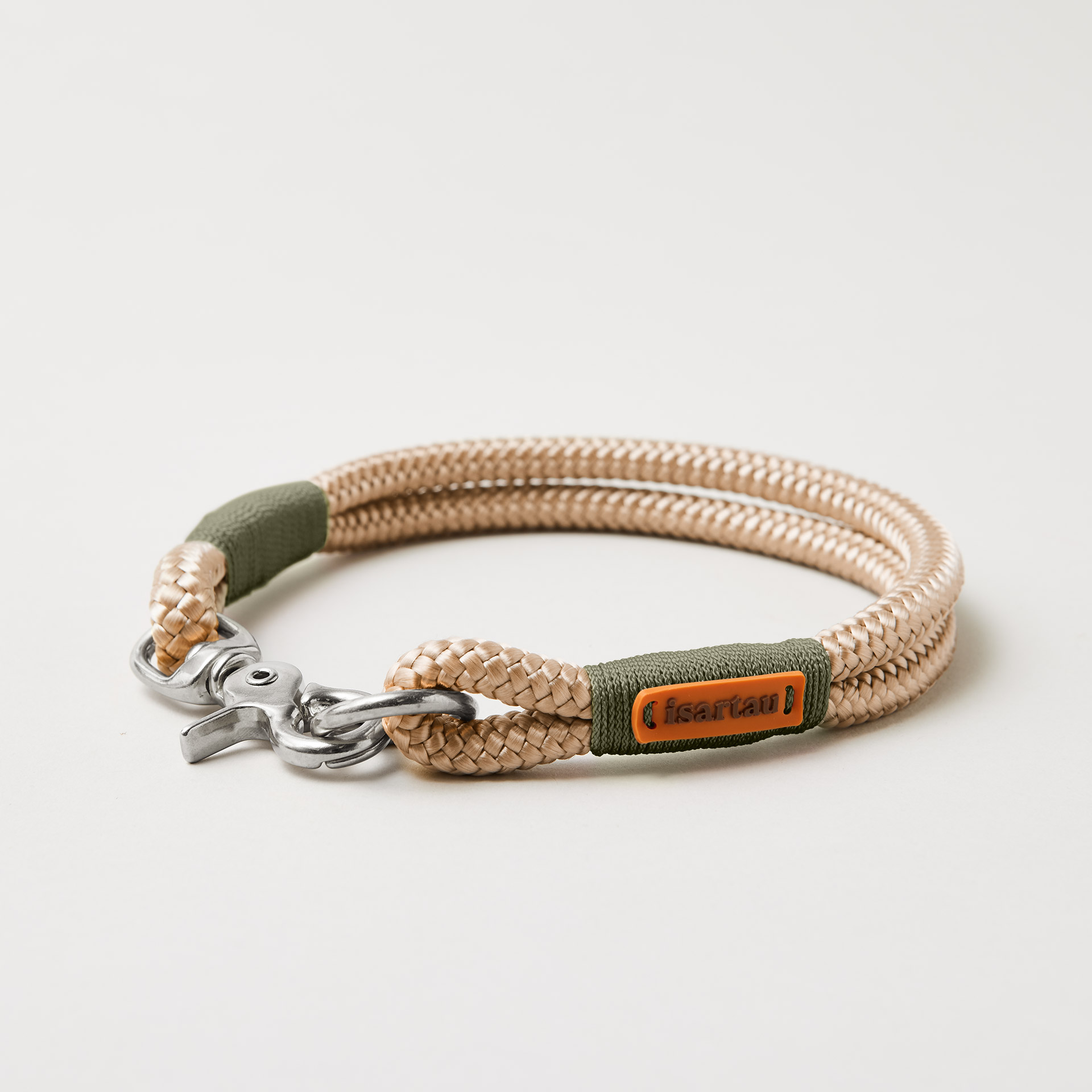 Tauhalsband Feste Halsung Wood Owl Oliv, 10 mm mit silberfarbenen Beschlägen, beiges Tau mit oliver Takelung