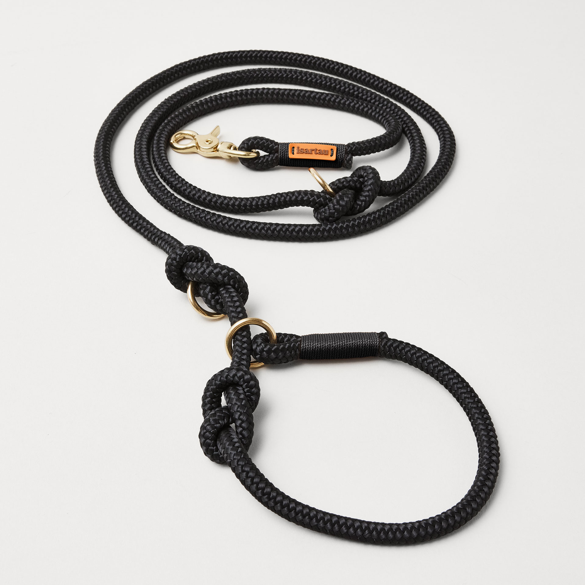 Retrieverleine aus Tau Black Mamba Schwarz, Halsung mit integrierter Leine, Messing Karabiner, schwarzes Tau mit schwarzer Takelung, 2-fach längenverstellbar