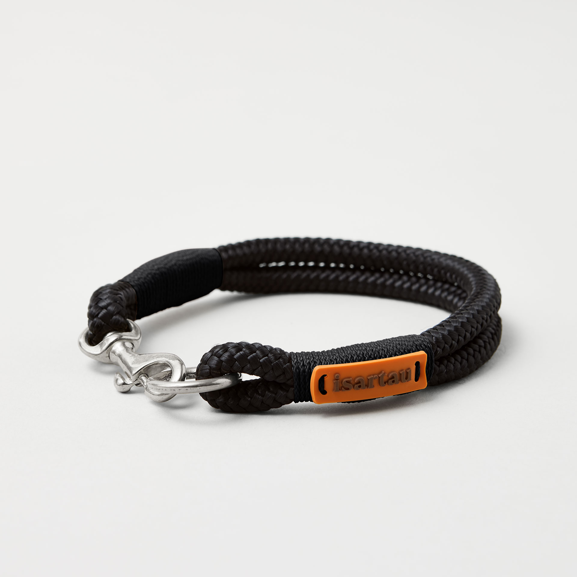 Tauhalsband feste Halsung Black Mamba Schwarz 8 mm, silberfarbene Beschläge, schwarzes Tau mit schwarzer Takelung