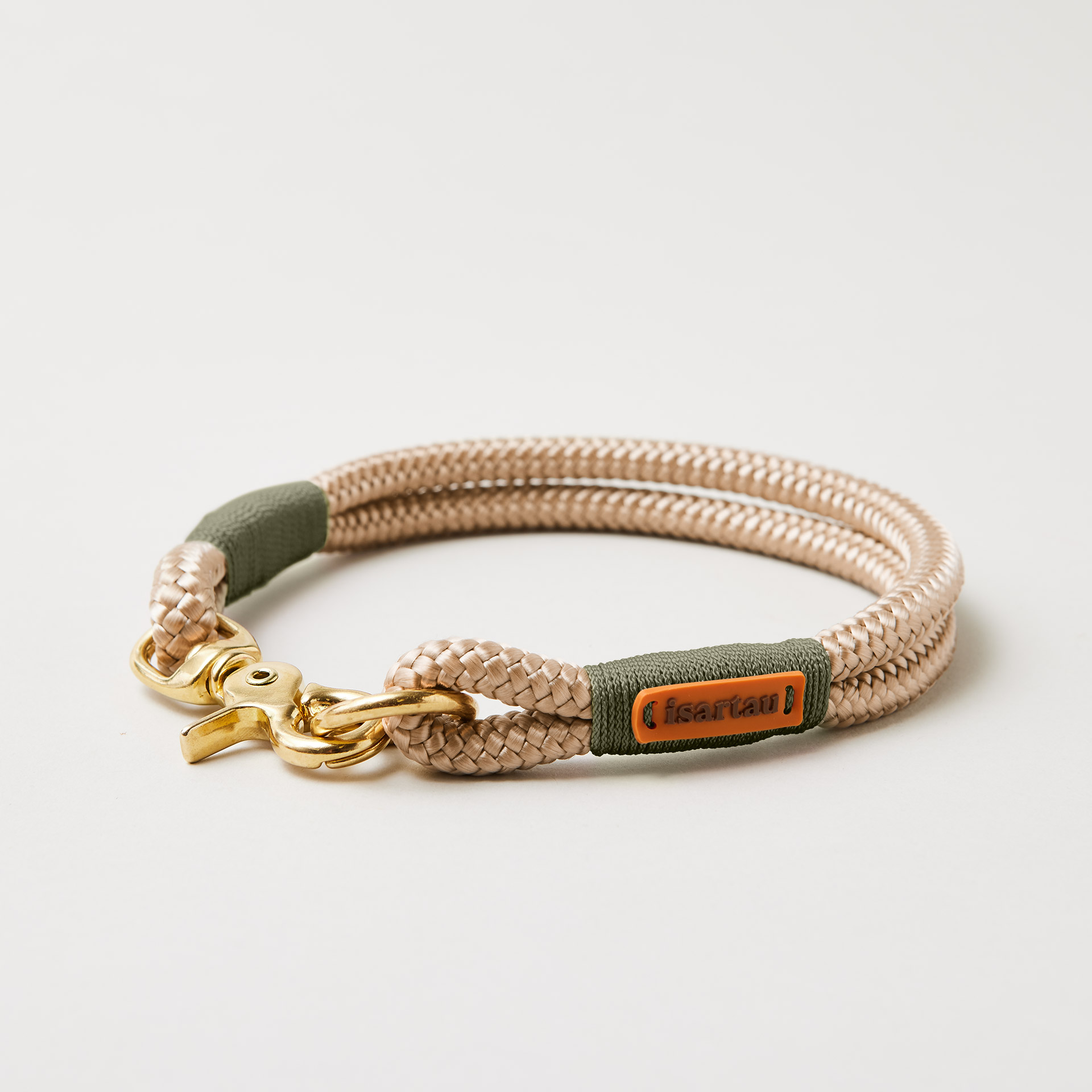 Hundehalsband Wood Owl Oliv 10 mm mit Messing-Beschlägen, beiges Tau mit oliver Takelung